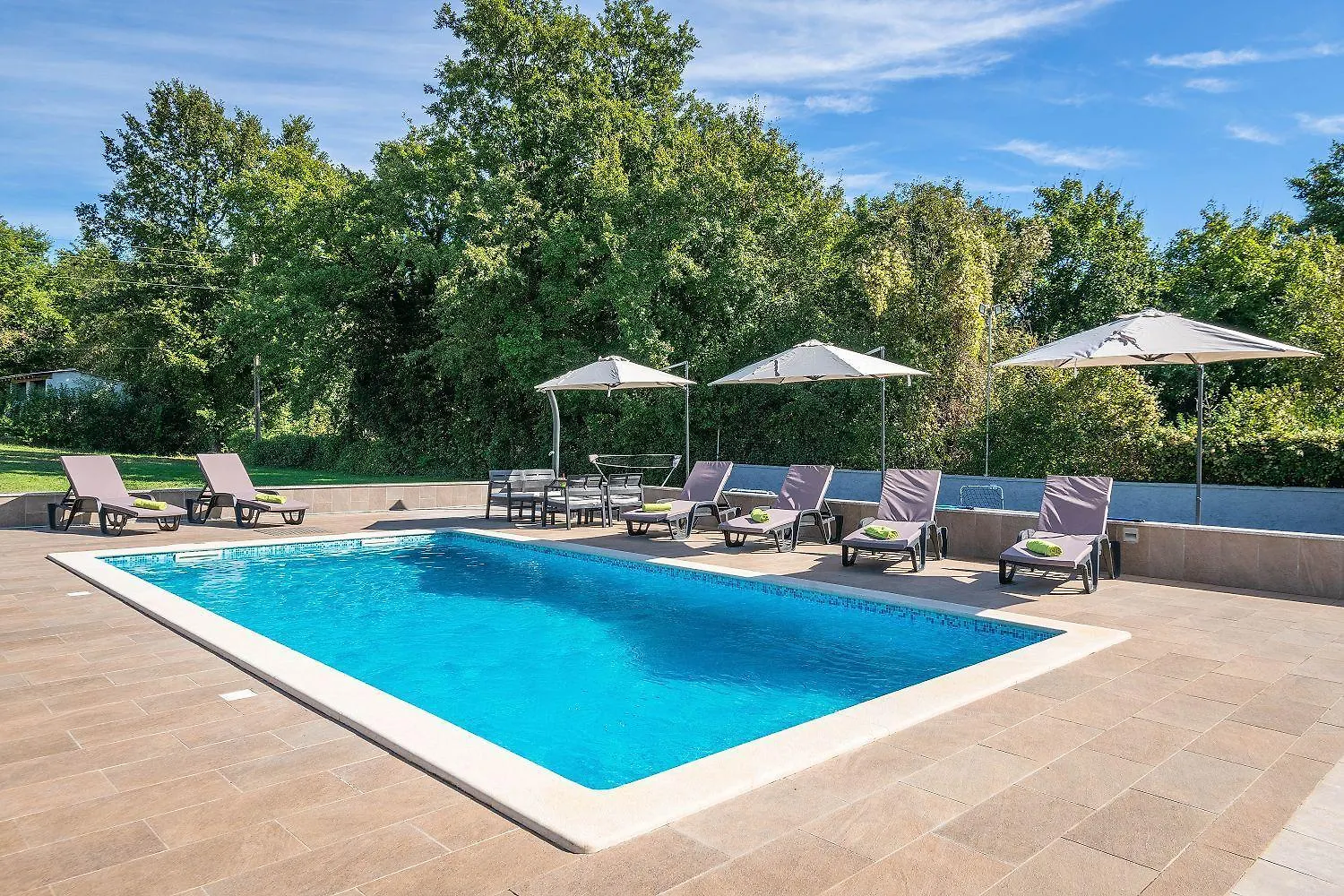 Charmante Villa Mit Privatem Pool, Klima, Sonnenliegen, Terrasse Und Grill Manjadvorci