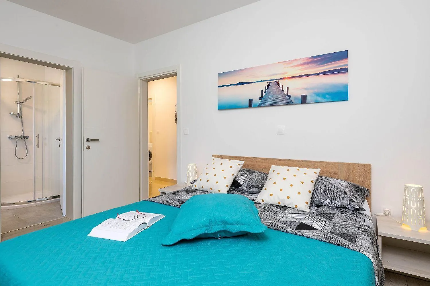 Charmante Villa Mit Privatem Pool, Klima, Sonnenliegen, Terrasse Und Grill Manjadvorci بيت للعطل